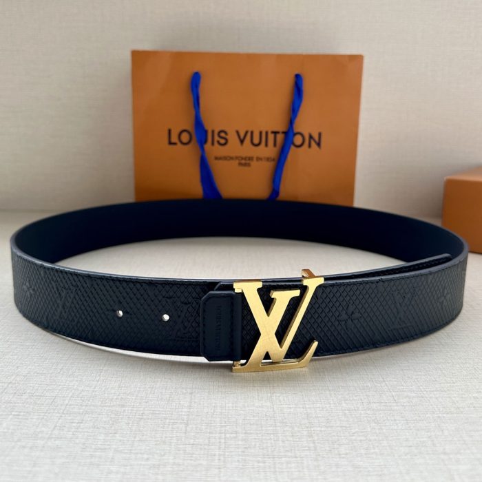 LV Initiales Leather Belt